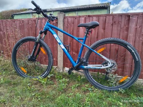 Avalanche sport mountain - avalanche,